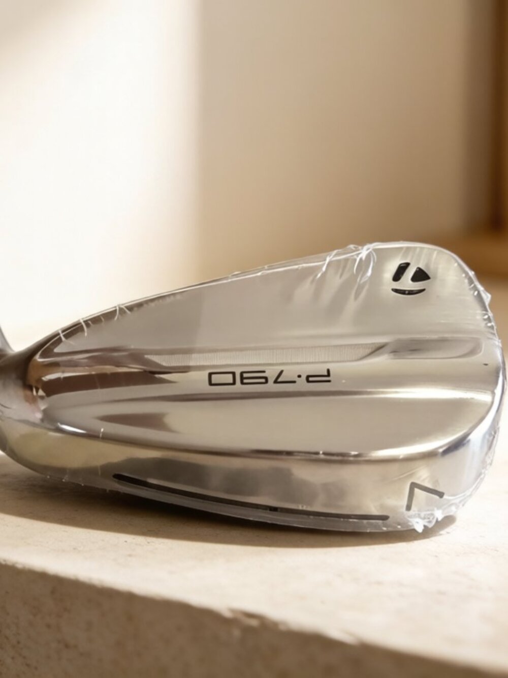 NEW TaylorMade P790 5th 7 Iron clubhead RH Just the clubhead